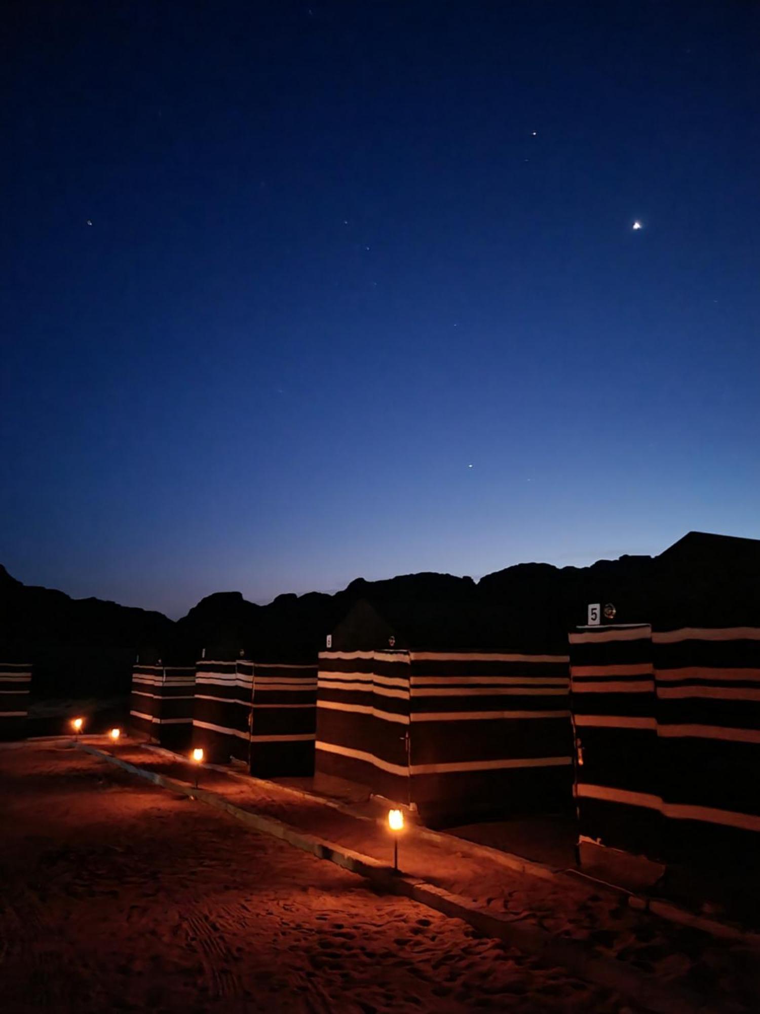 Отель Wadi Rum Desert Heart Camp Экстерьер фото